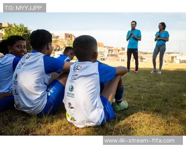 足球项目发展的现状与未来趋势探讨及其对青少年培养的影响分析